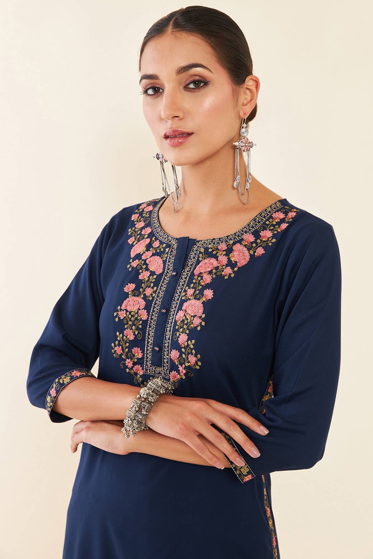 Navy Blue Floral Embroidered Rayon Kurta - Image 5